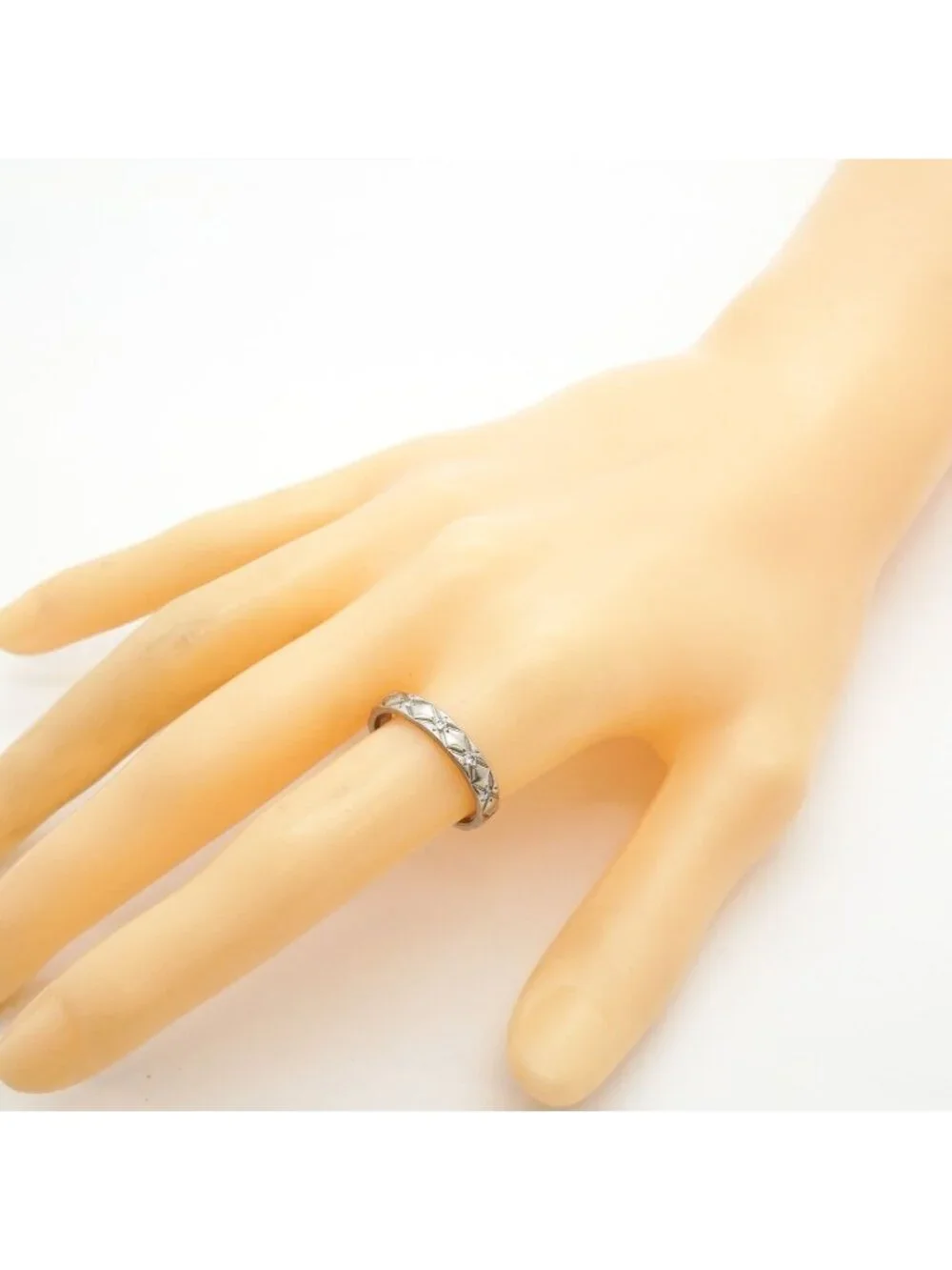 Chanel ring matelasse